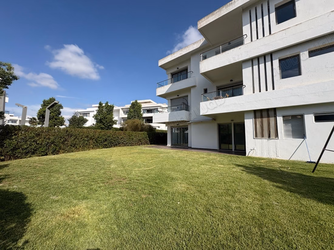 Rez de jardin 4 chambres dans une résidence sécurisée