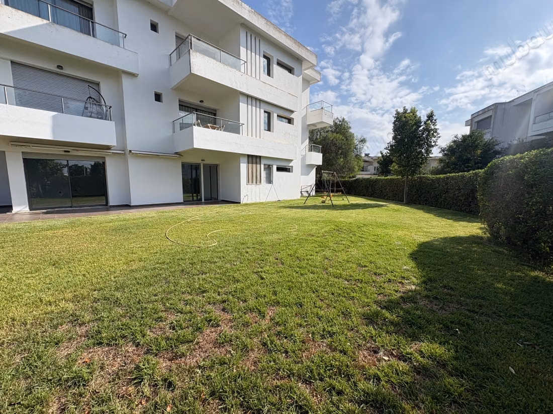 Rez de jardin 4 chambres dans une résidence sécurisée