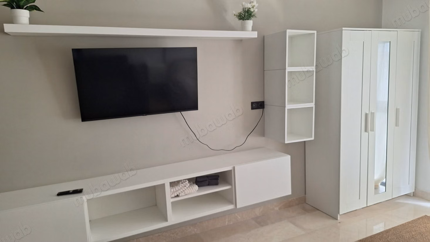 Studio moderno arredato in affitto a CFC