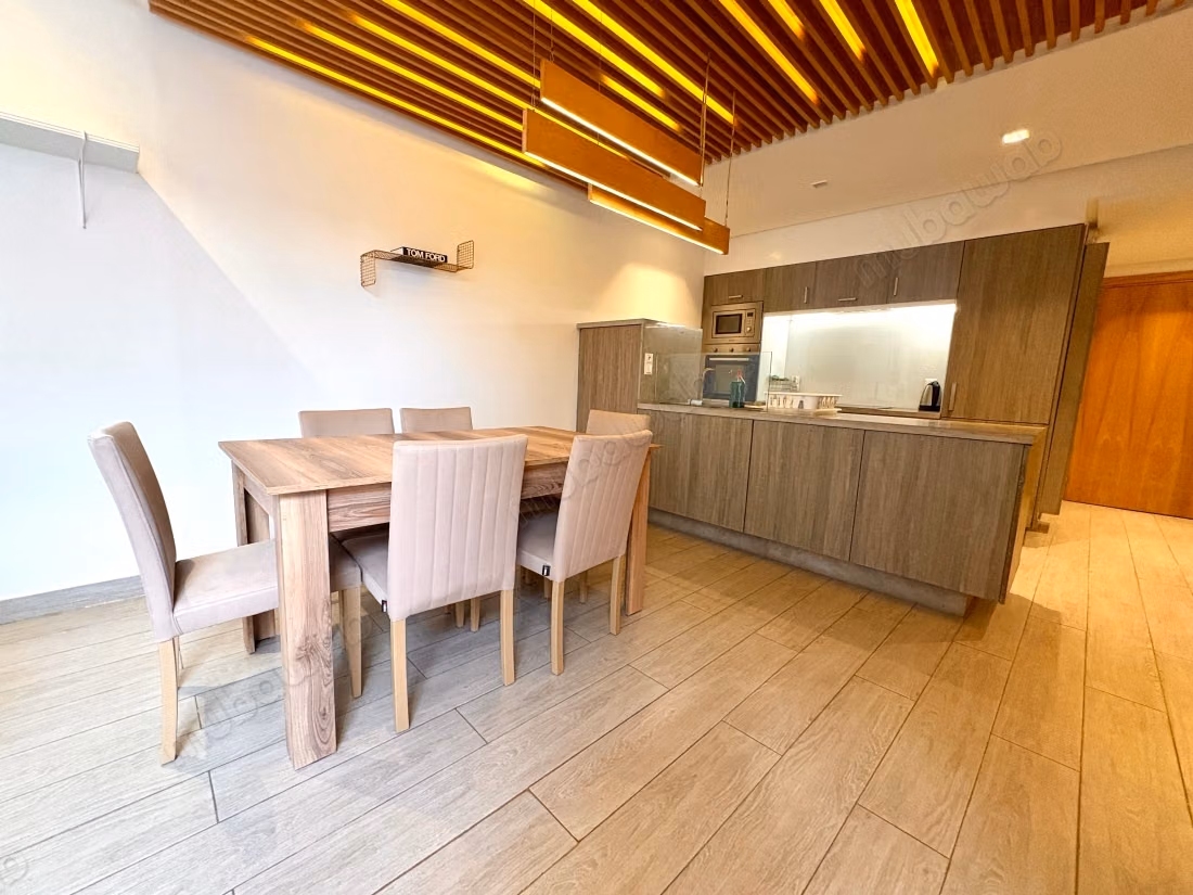 Appartement met 2 slaapkamers en groot terras