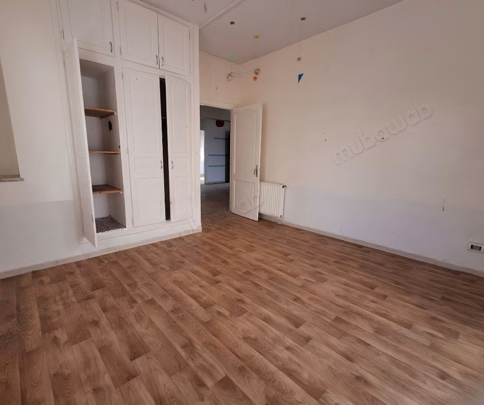 For Sale Triplex Villa in Jardins de L'Aouina