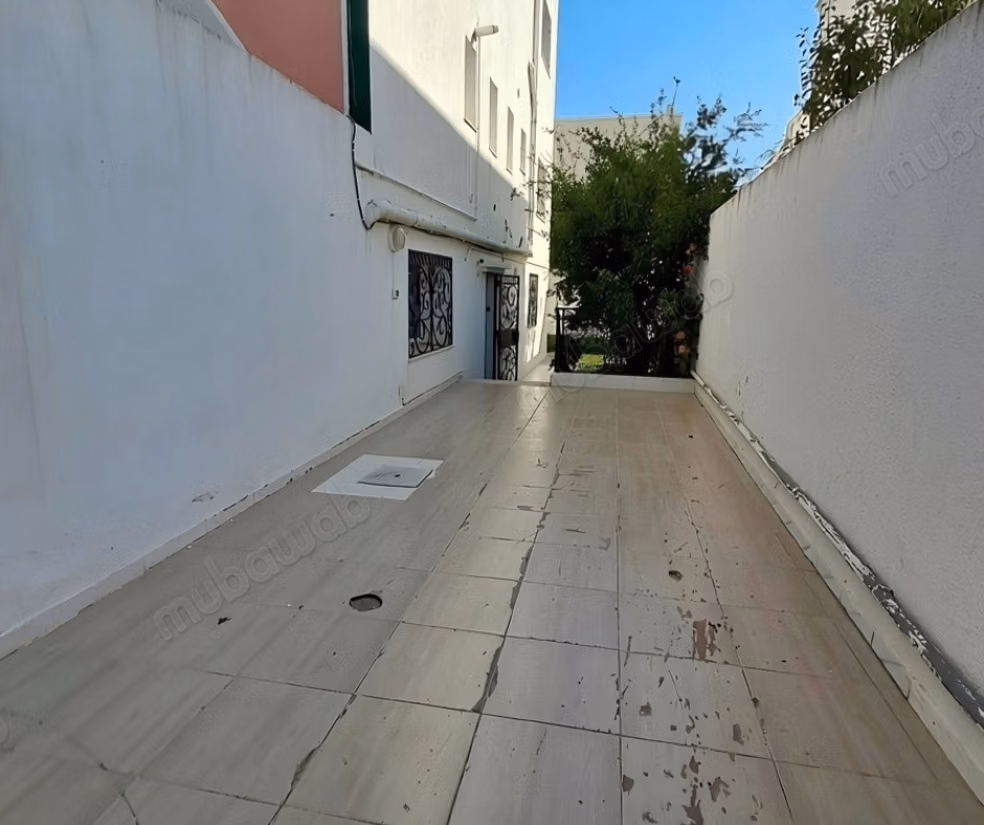 For Sale Triplex Villa in Jardins de L'Aouina