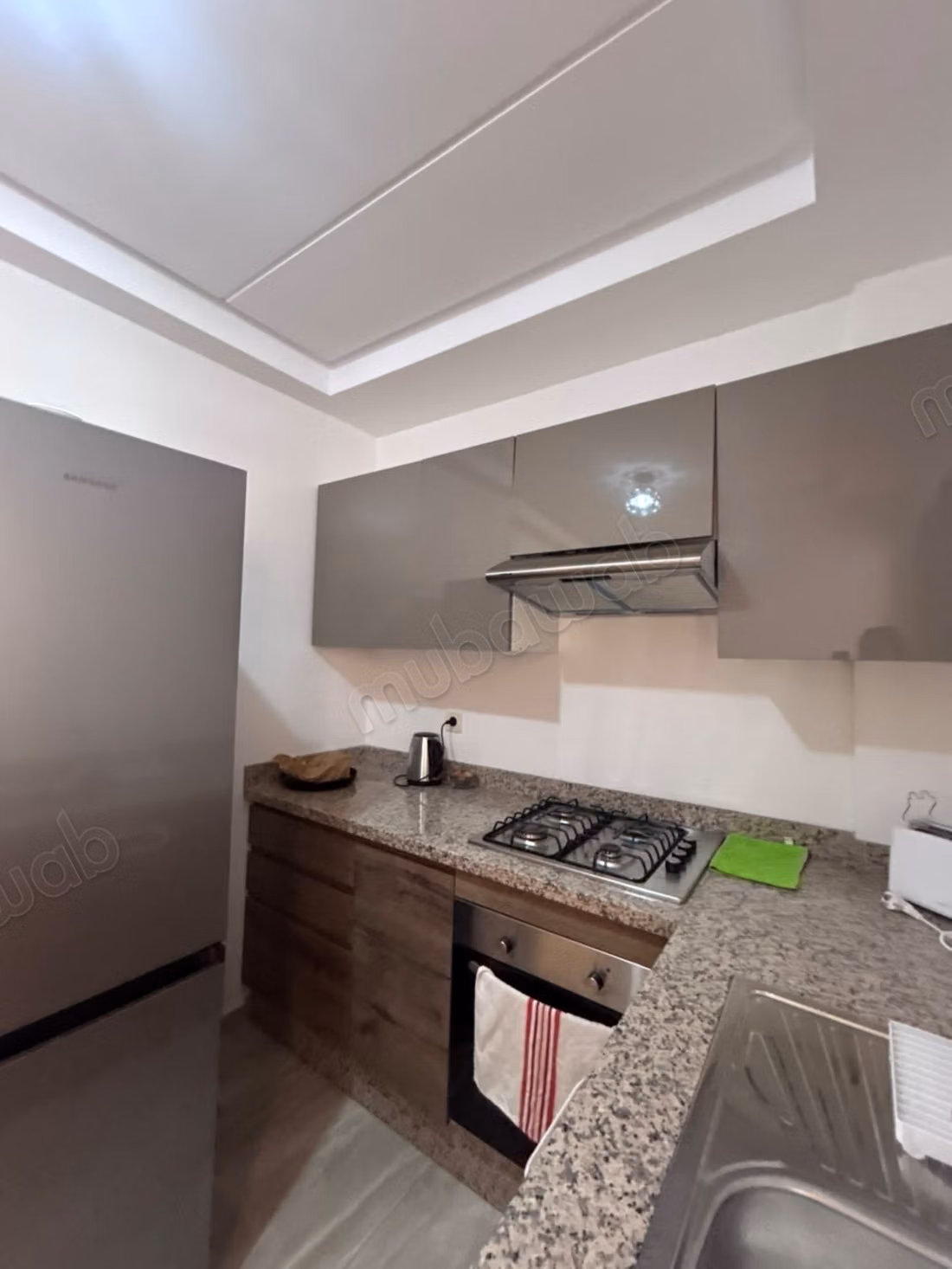 Appartement meublé en sous location avec piscine à Jnan Awrad