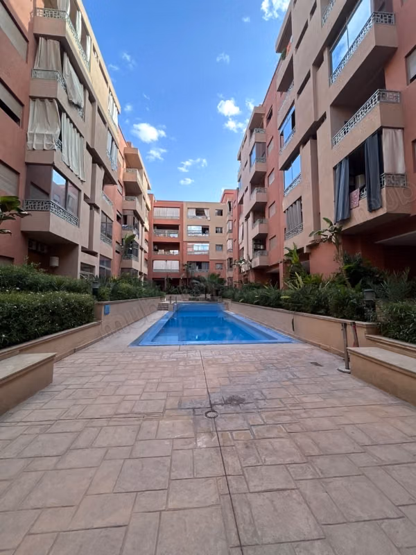Appartement meublé en sous location avec piscine à Jnan Awrad