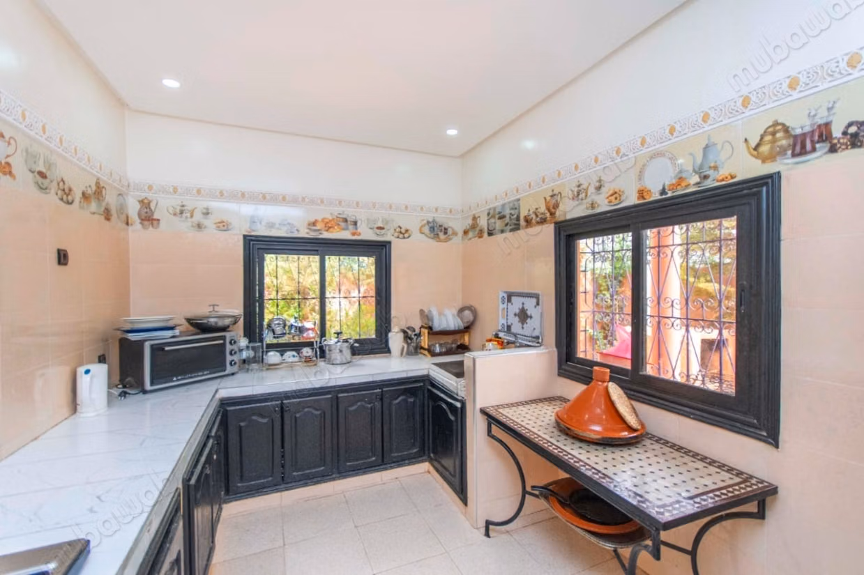 Villa à vendre d'une superficie de 2000 mètres, enregistrée