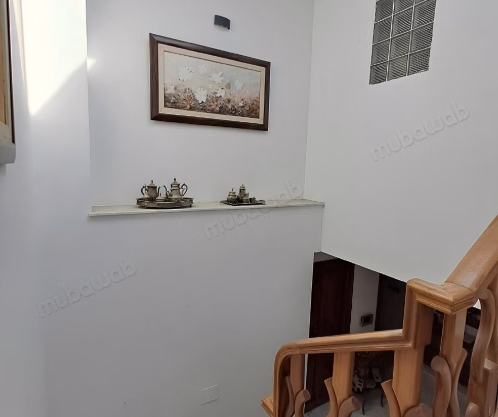 Villa avec Piscine et Énergie Solaire à Rades