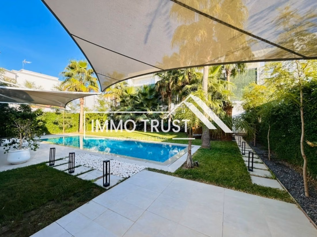 Villa S4 avec piscine et jardin à La Soukra