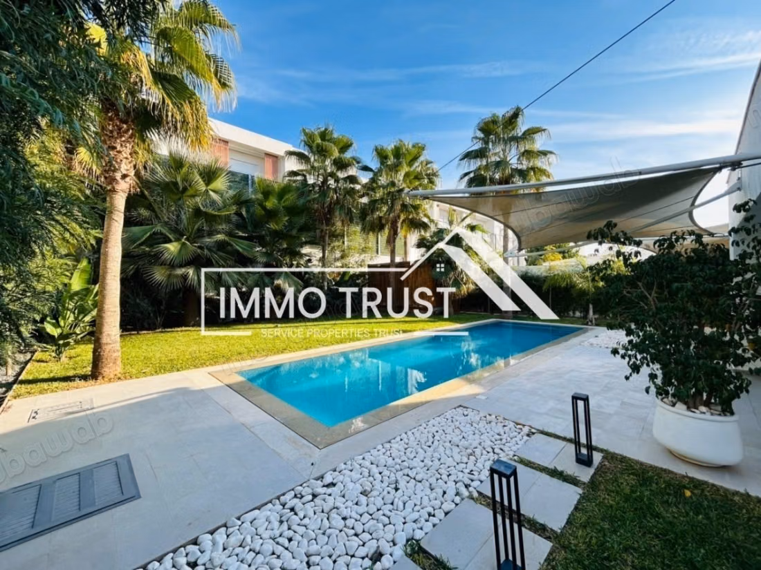 Villa S4 avec piscine et jardin à La Soukra