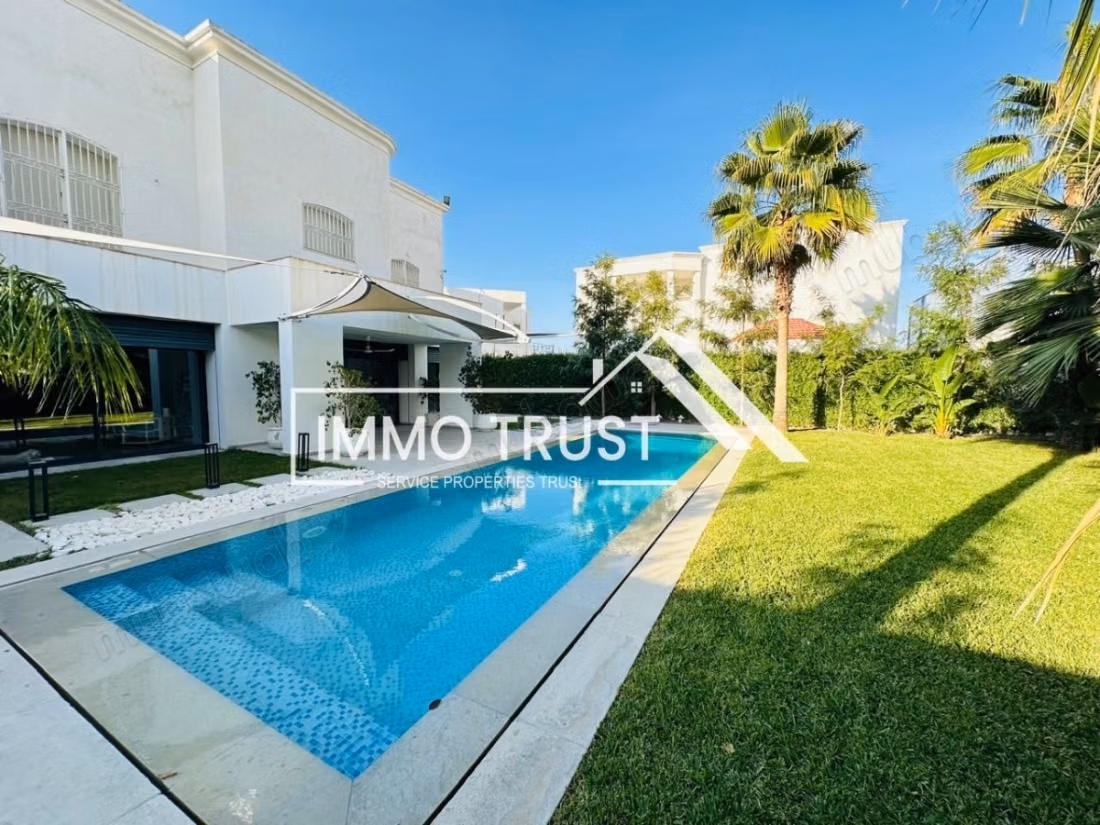 Villa S4 avec piscine et jardin à La Soukra