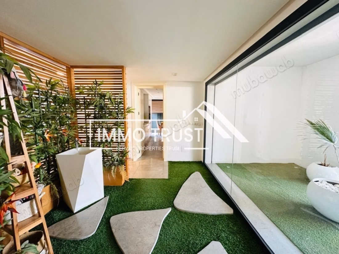 Villa S4 avec piscine et jardin à La Soukra