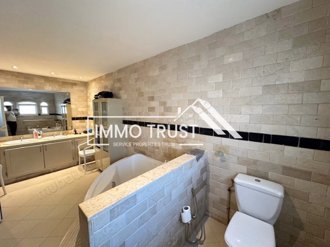 Villa S4 avec piscine et jardin à La Soukra
