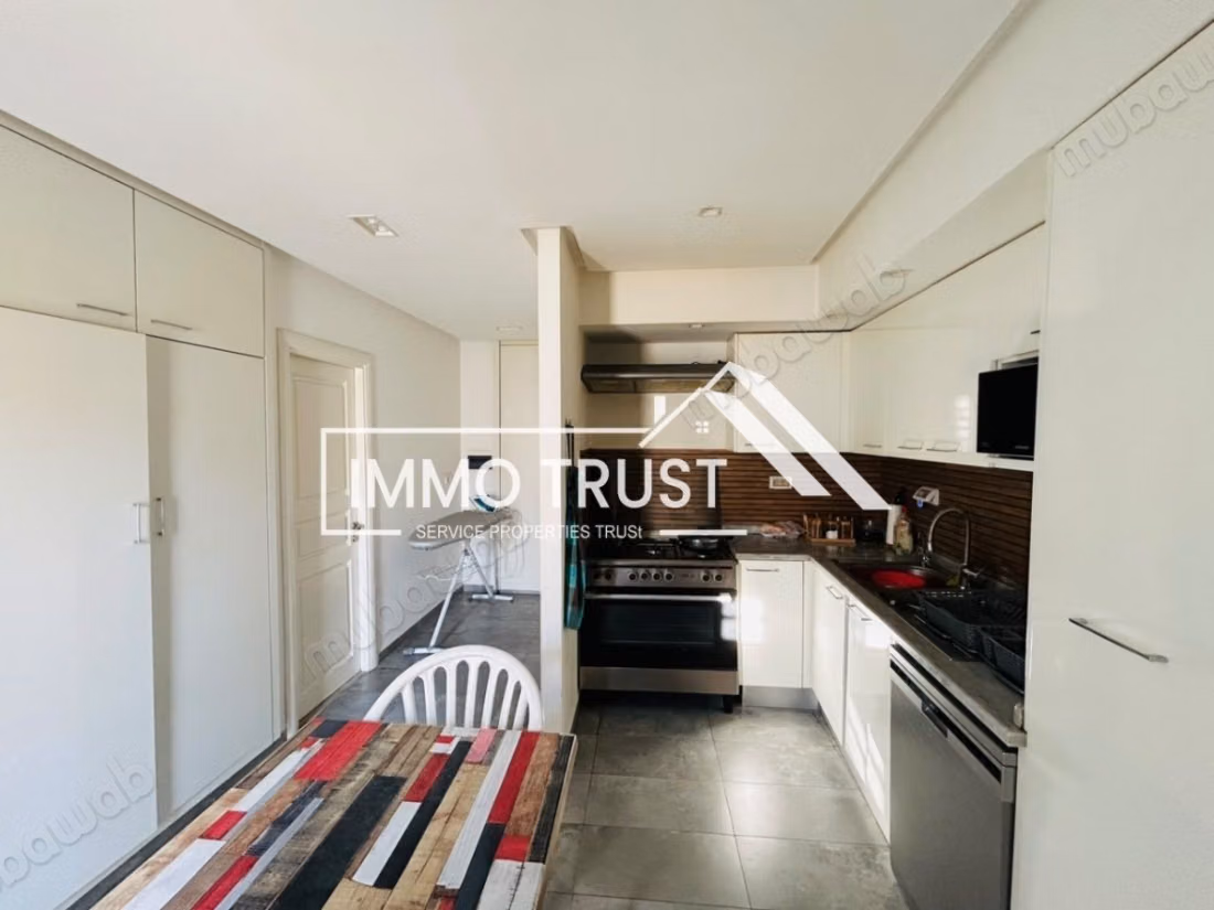 Villa S4 avec piscine et jardin à La Soukra