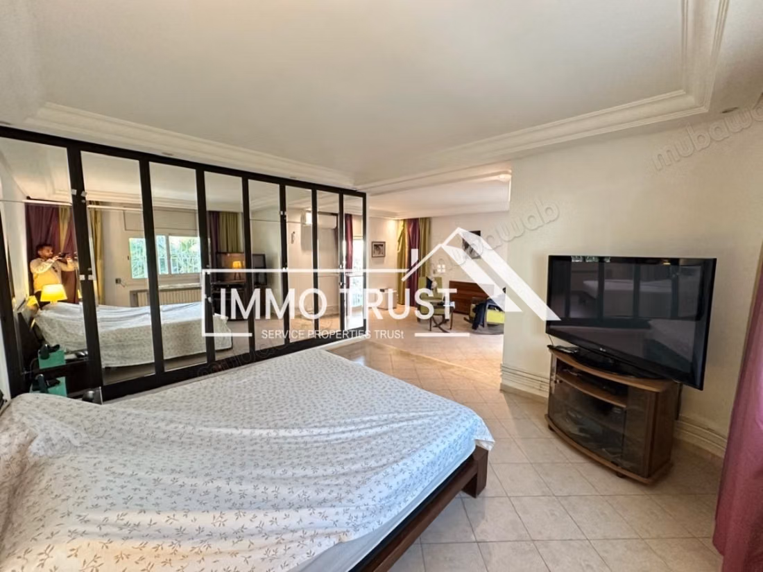 Villa S4 avec piscine et jardin à La Soukra