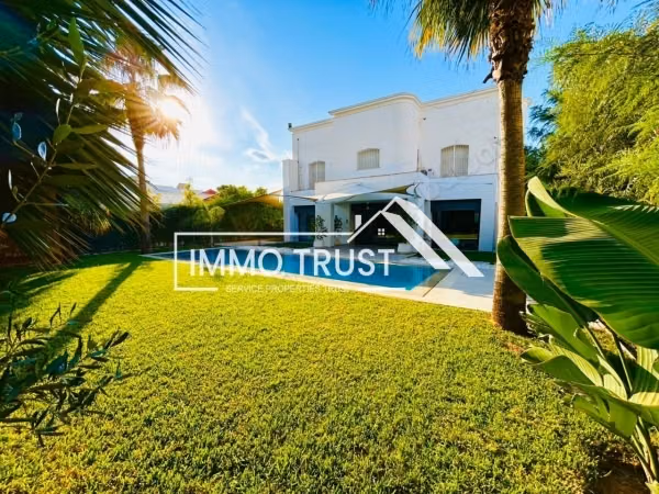 Villa S4 avec piscine et jardin à La Soukra