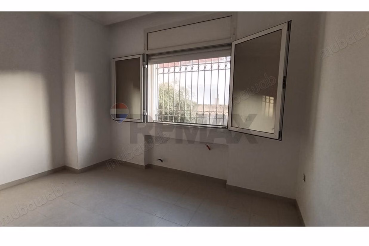 A vendre UNE VILLA avec 2 Appartements CITÉ MERDES