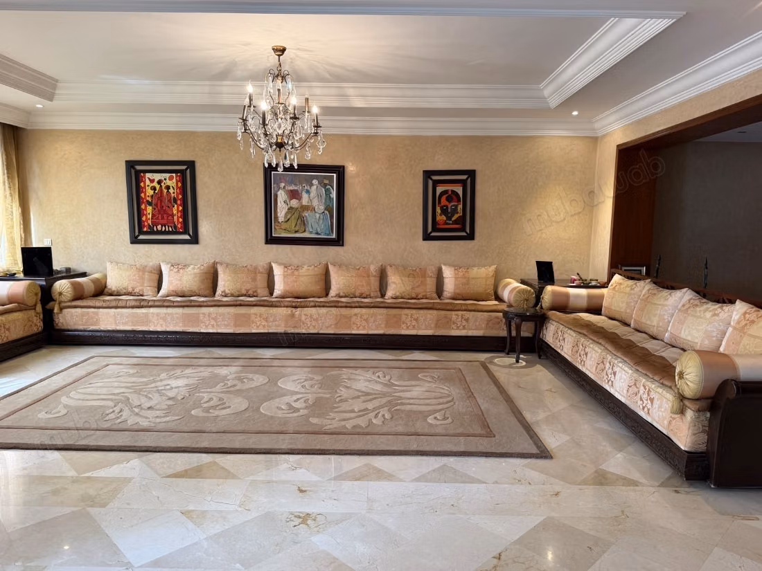 For sale - spacious apartment in Agdal, 16 November Avenue