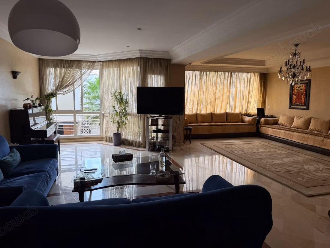 For sale - spacious apartment in Agdal, 16 November Avenue