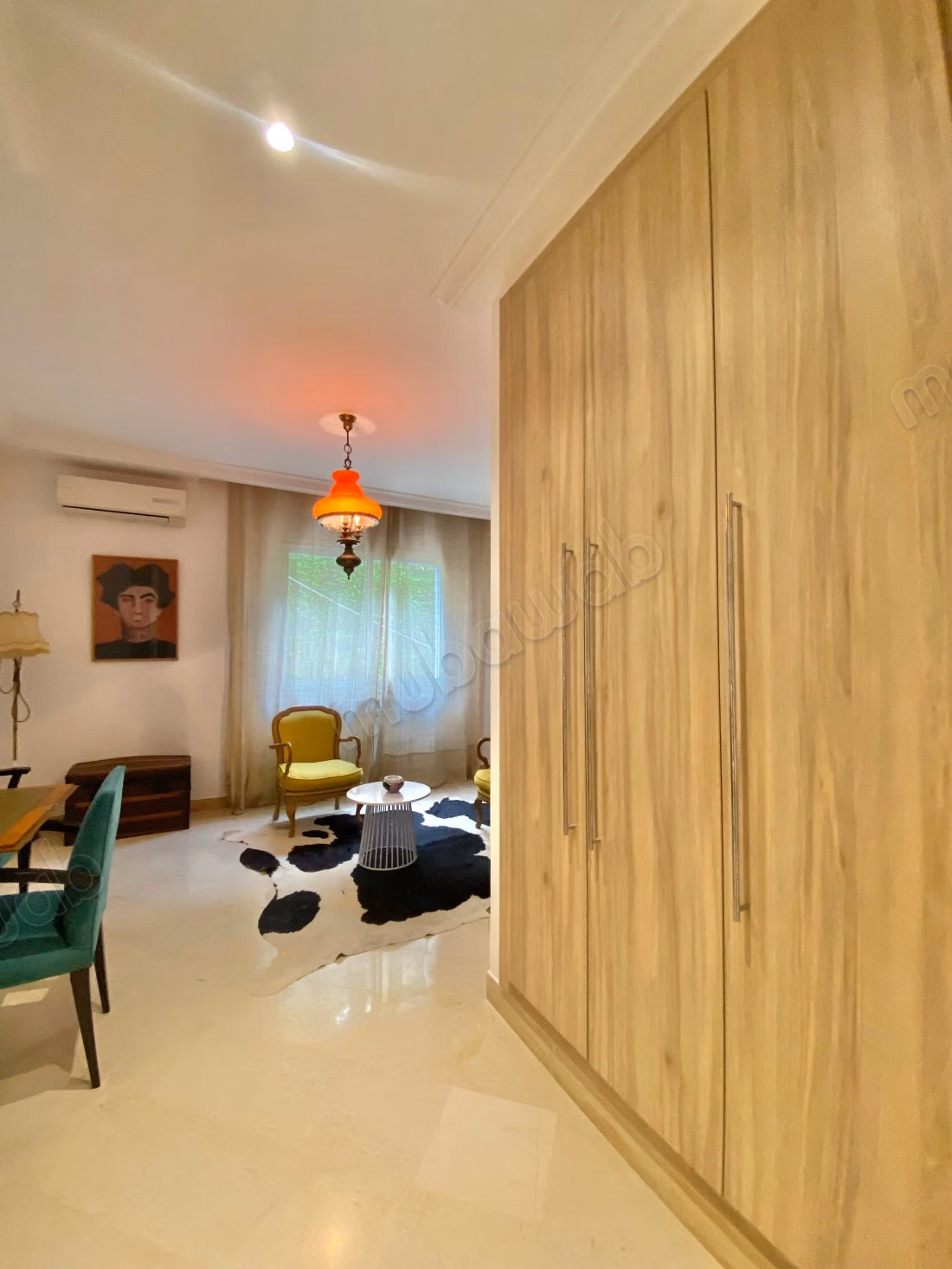 A vendre Villa indépendante avec piscine à La Soukra