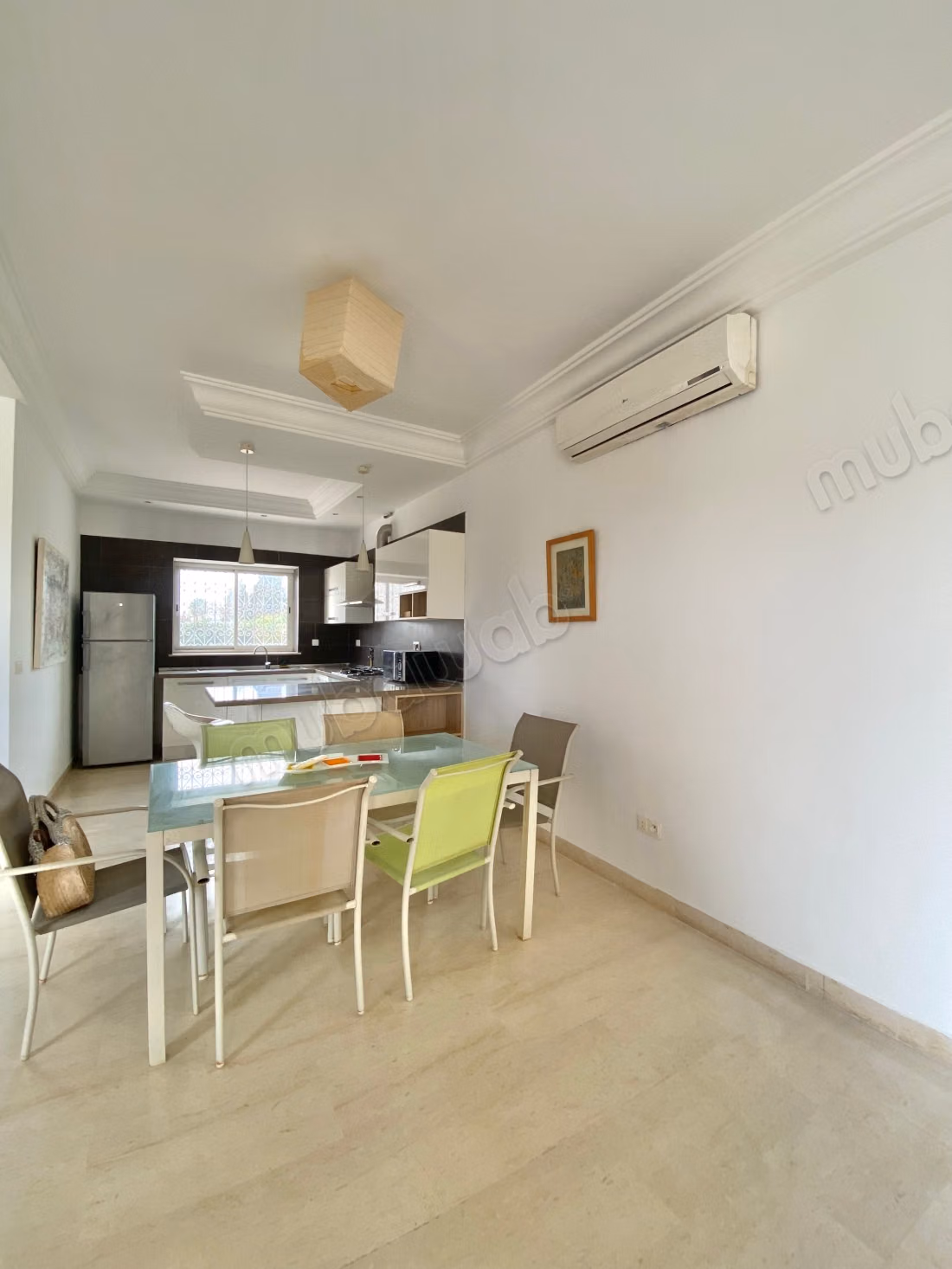 A vendre Villa indépendante avec piscine à La Soukra