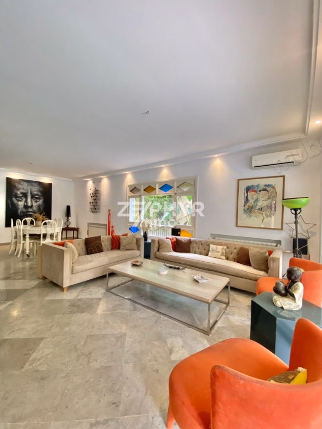 A vendre Villa indépendante avec piscine à La Soukra