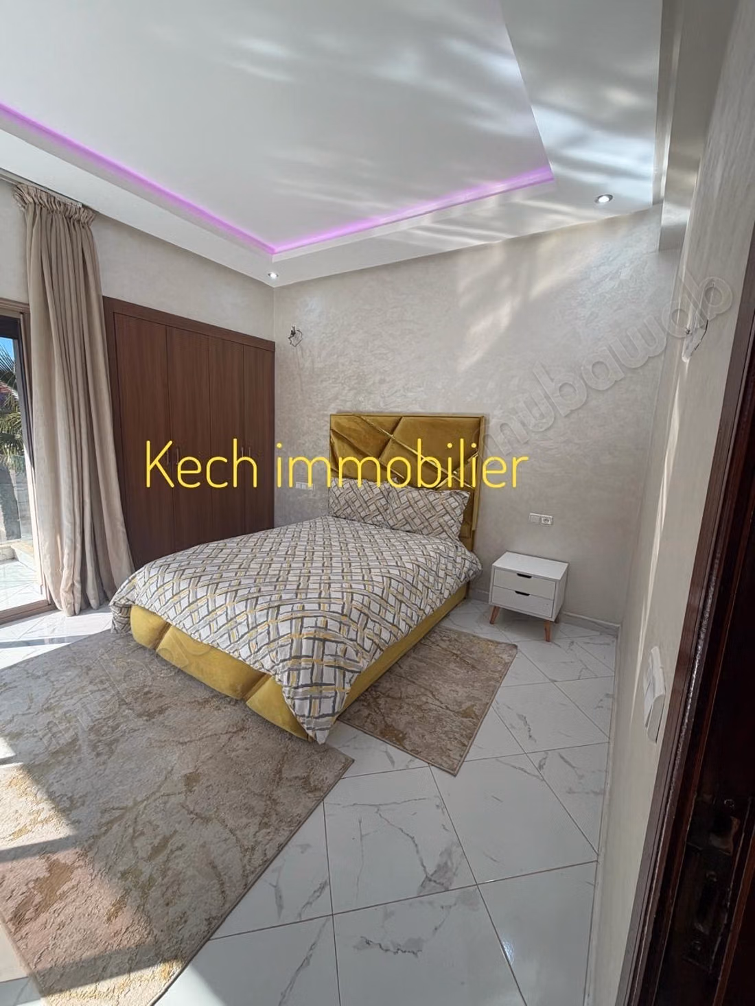 Luxury house for sale in Hay Targa. 4 comfortable rooms. Garden and terrace