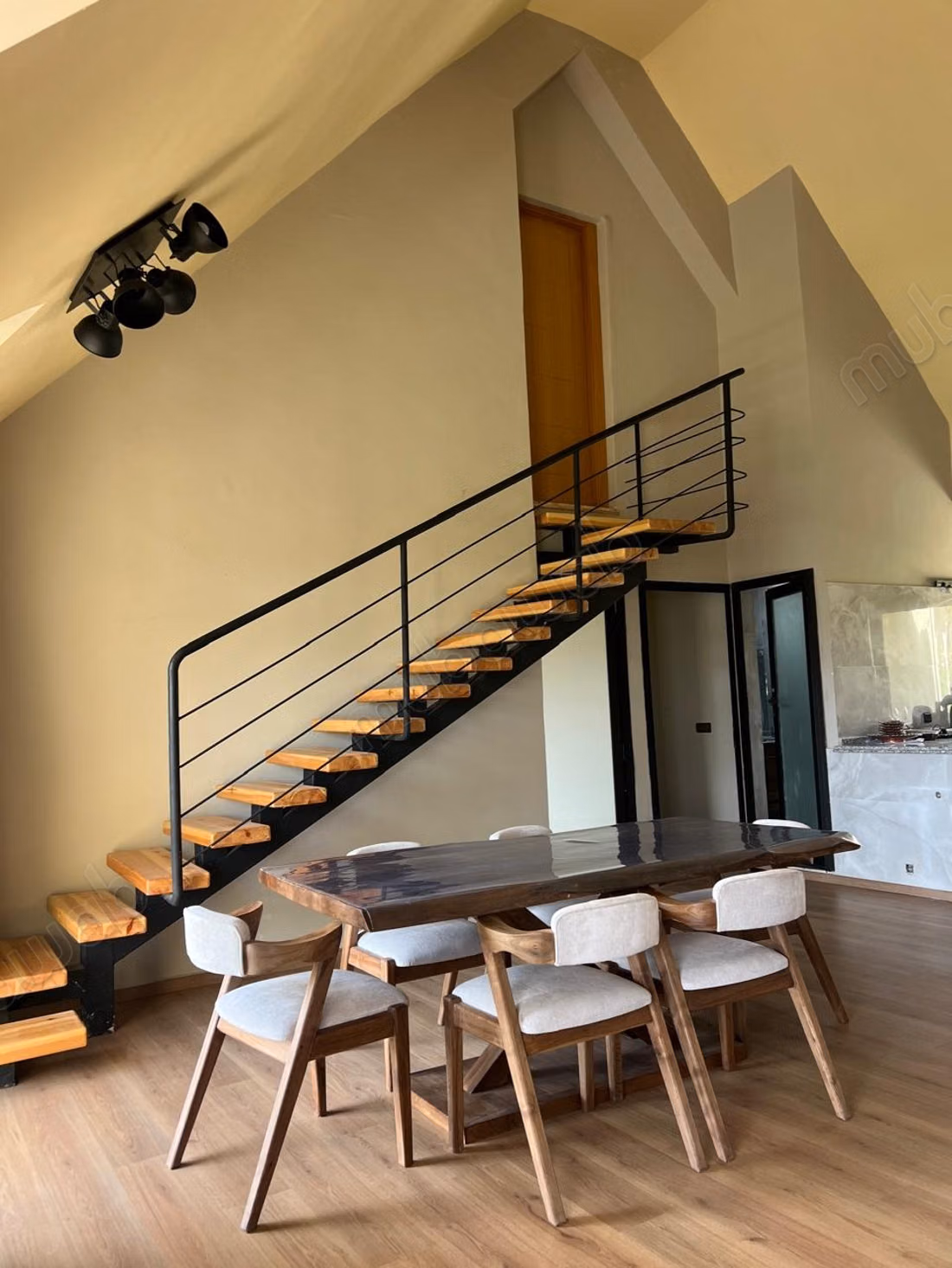 Villa de luxe à vendre à Résidence al arz. 
6 pièces. Bien meublé