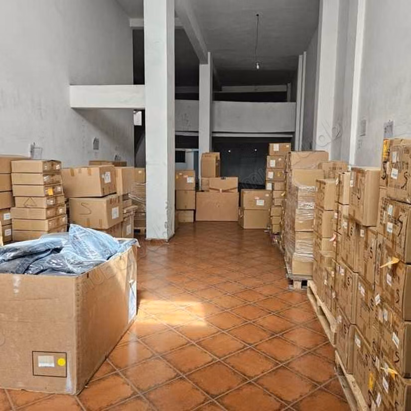Local commercial à Louer de 520.0 m² à Casablanca, Val Fleuri