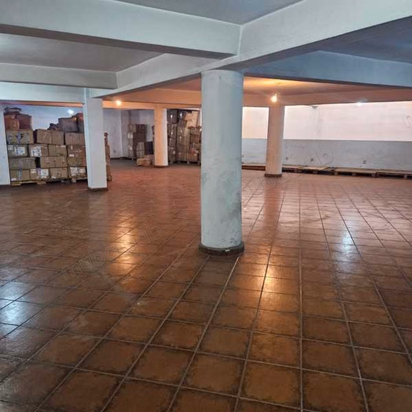 Local commercial à Louer de 520.0 m² à Casablanca, Val Fleuri