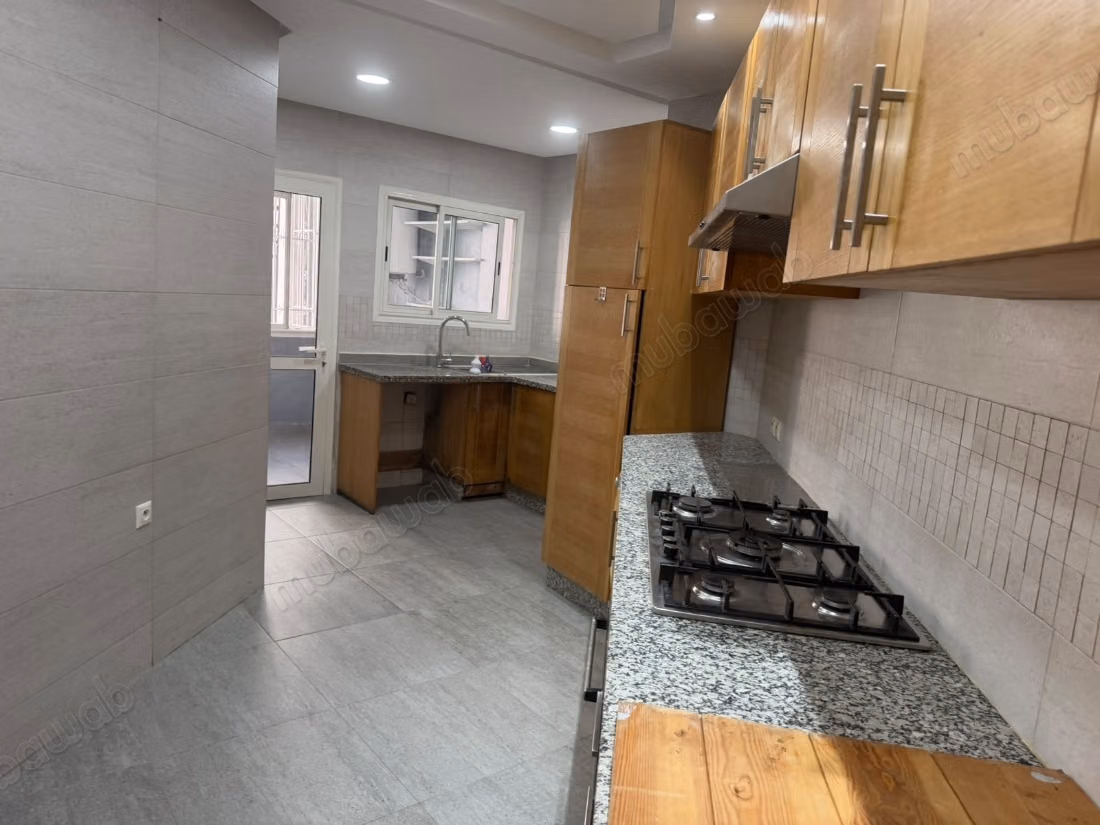 En Location Vide: Magnifique Appartement de 3 Chambres en Location à quartier des Hôpitaux 
Casablanca