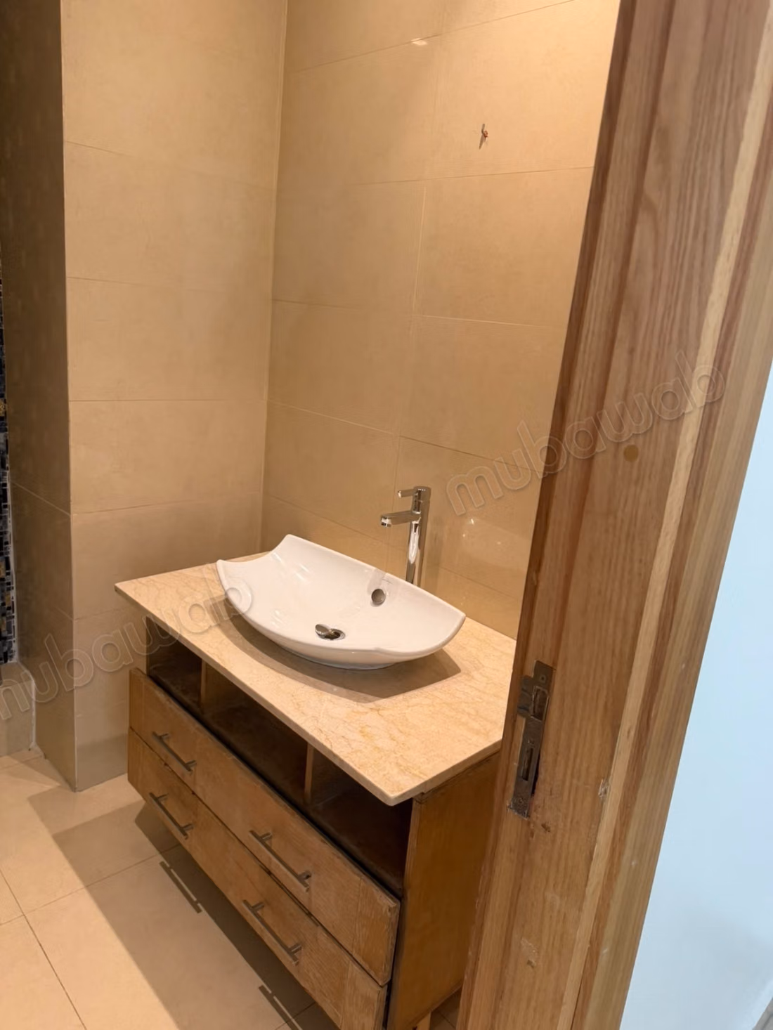 En Location Vide: Magnifique Appartement de 3 Chambres en Location à quartier des Hôpitaux 
Casablanca