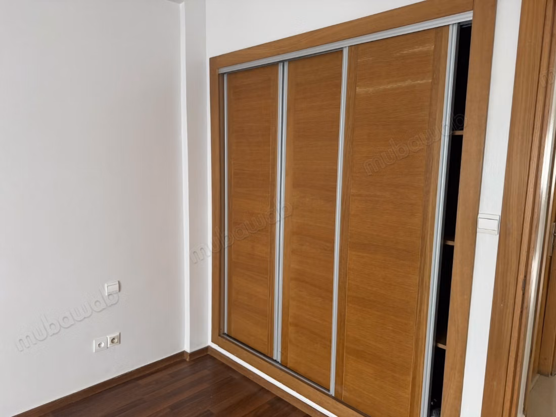 En Location Vide: Magnifique Appartement de 3 Chambres en Location à quartier des Hôpitaux 
Casablanca