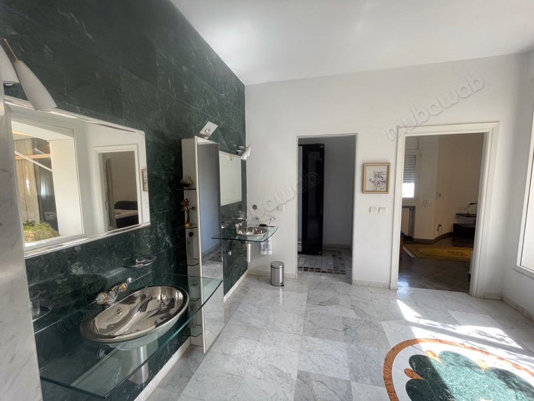 Charming villa for sale in La Soukra