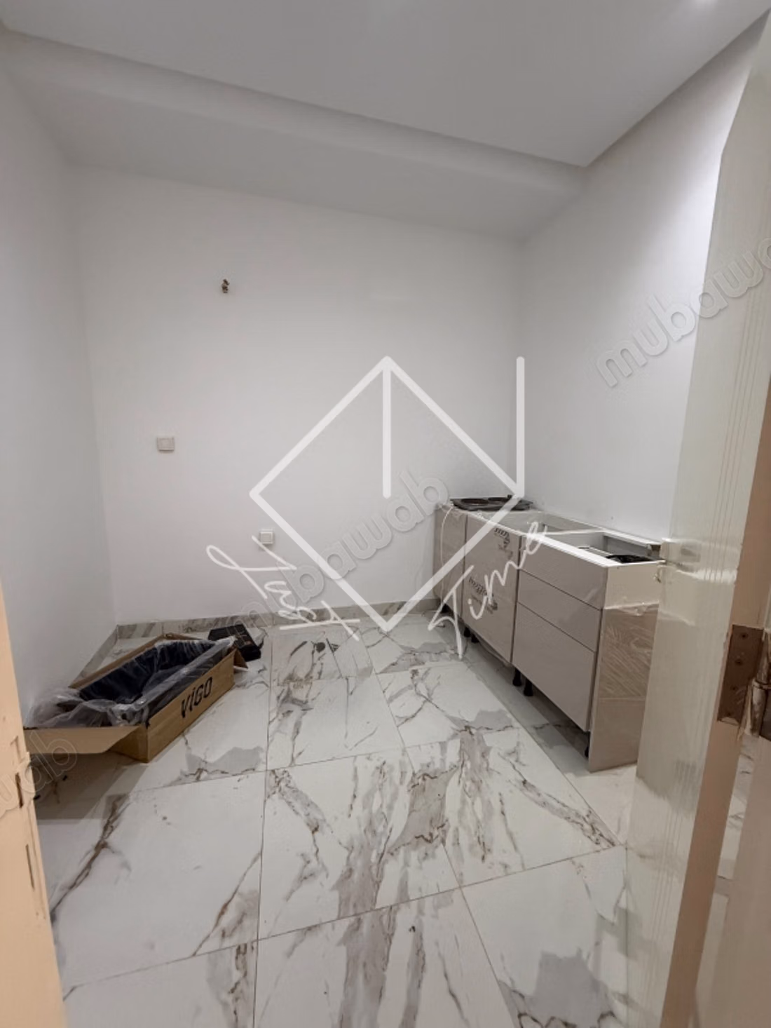 Appartement S2 à louer à usage bureautique à arian