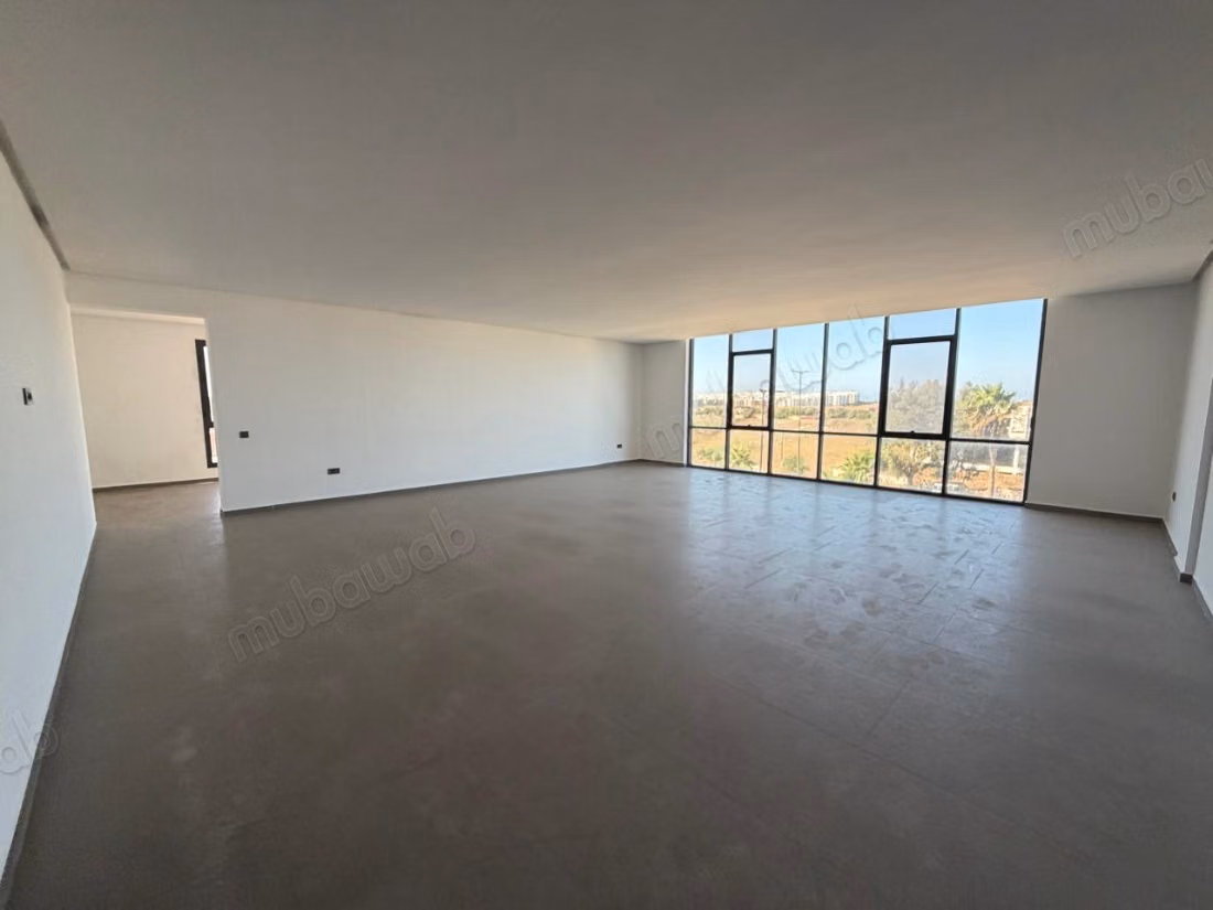 À louer – bureau neuf de 104 m²