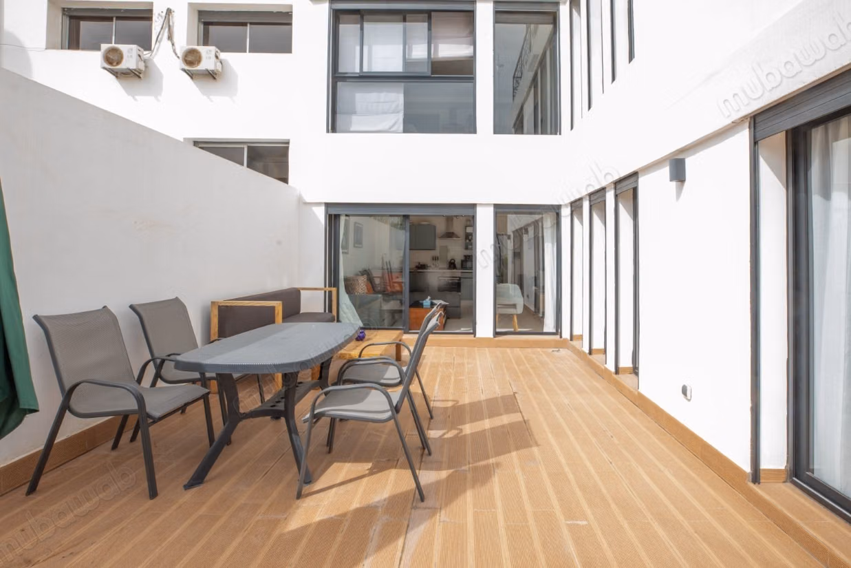 Affitto studio con terrazza su palma a Casablanca