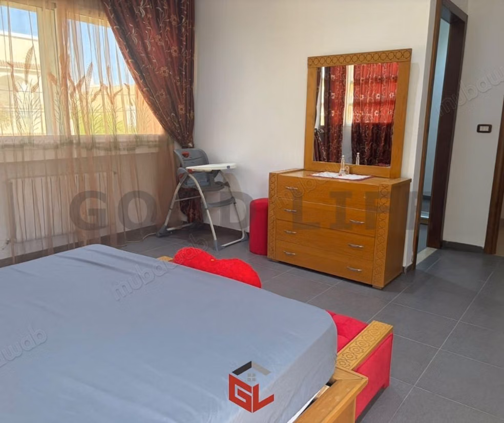 Maison en duplex avec un appartement indépendant