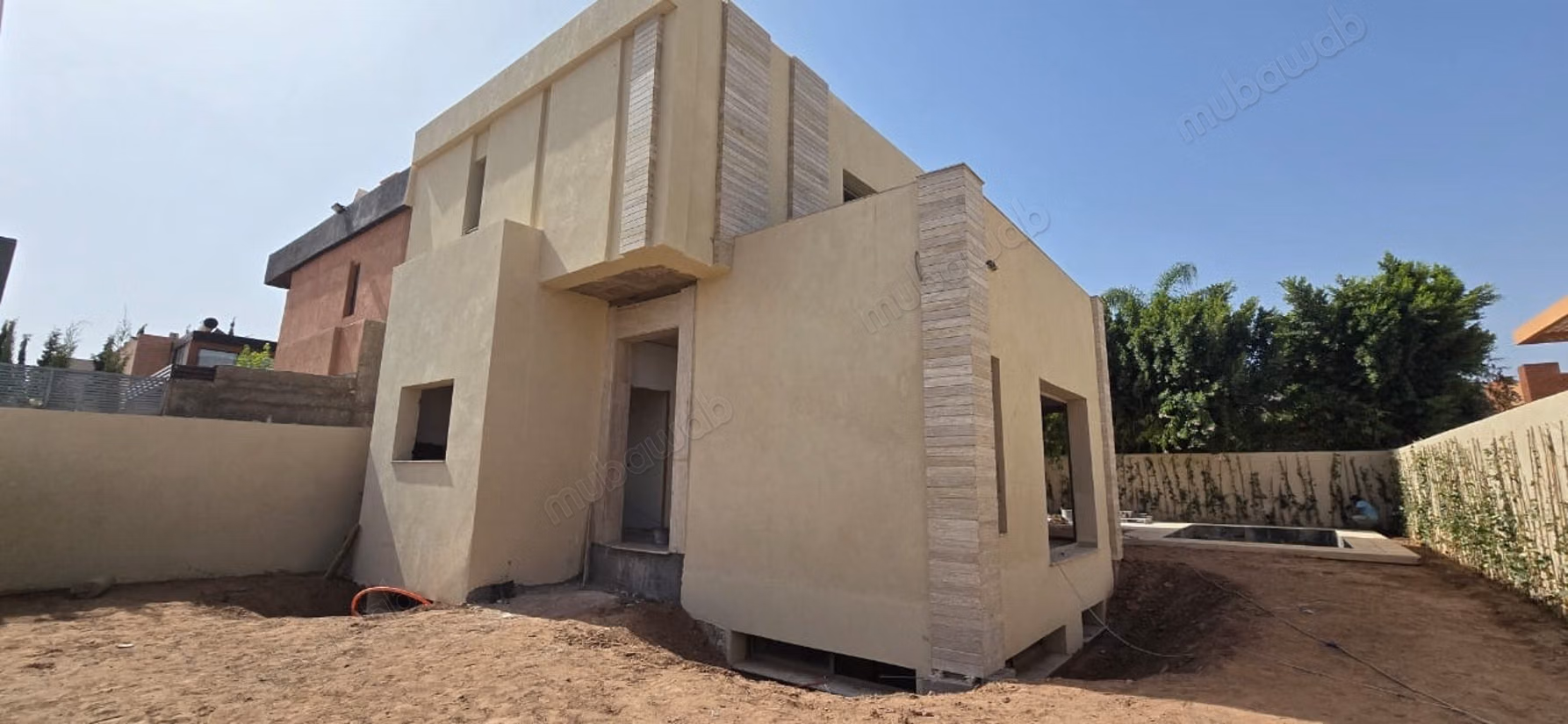 High standard villa for sale on Route de Tahanaout