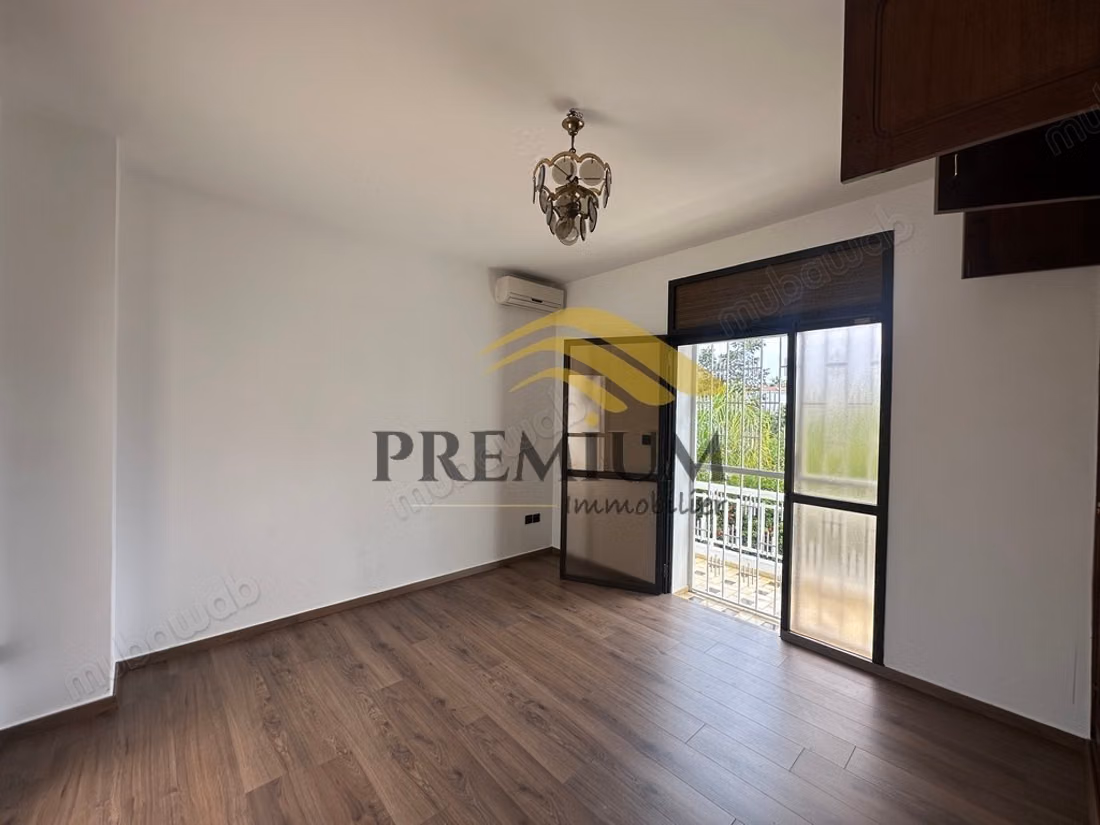 Charmante villa au souissi
