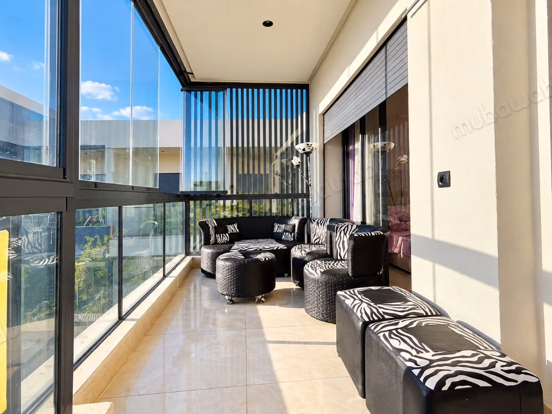 Appartement chic • Piscine & Terrasse • Mansouria