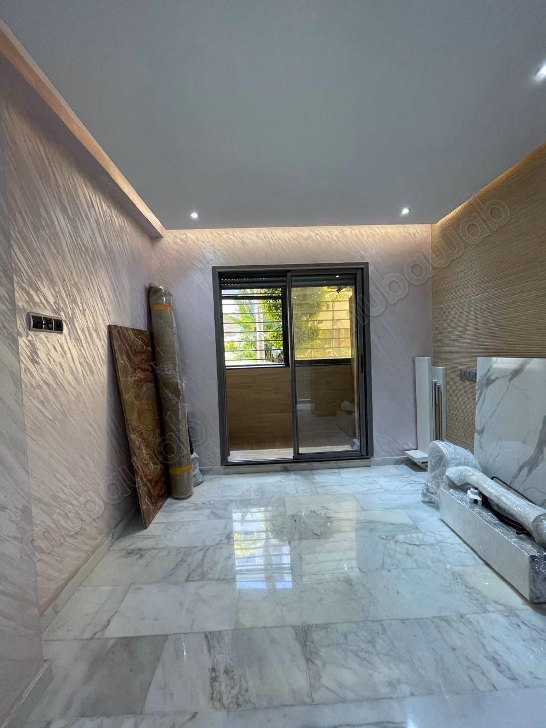 Apartment for sale in Belvédère. 3 beautiful bedrooms. Elevator and terrace