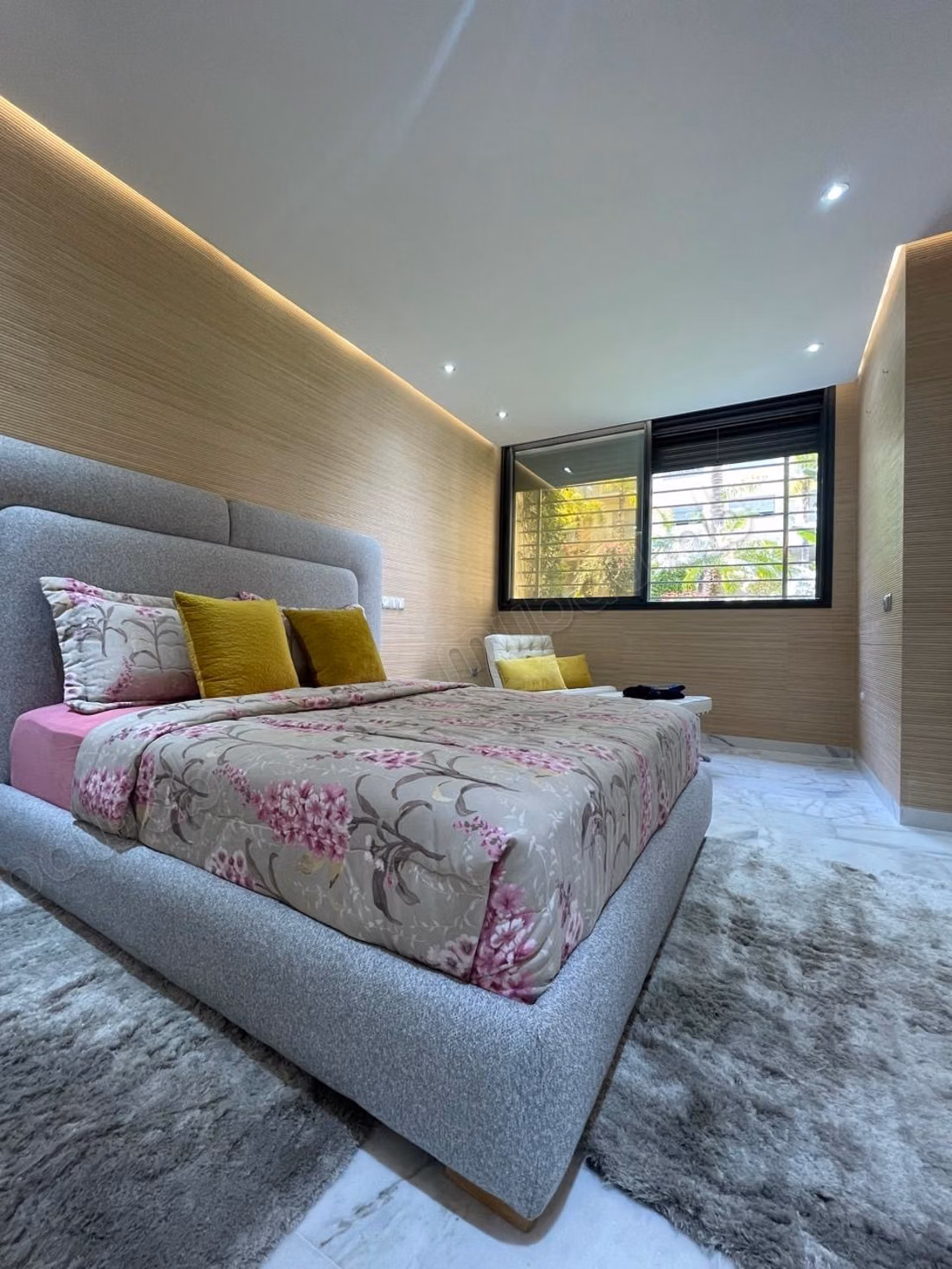 Apartment for sale in Belvédère. 3 beautiful bedrooms. Elevator and terrace
