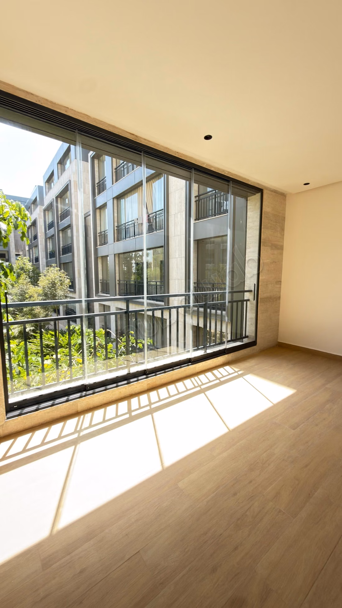 À LOUER – Duplex 162 m² – L’Orangeraie