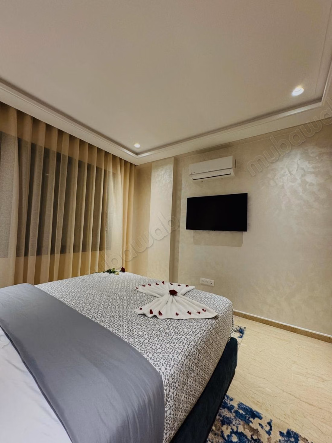 Gauthier Joli Modern Furnished Studio