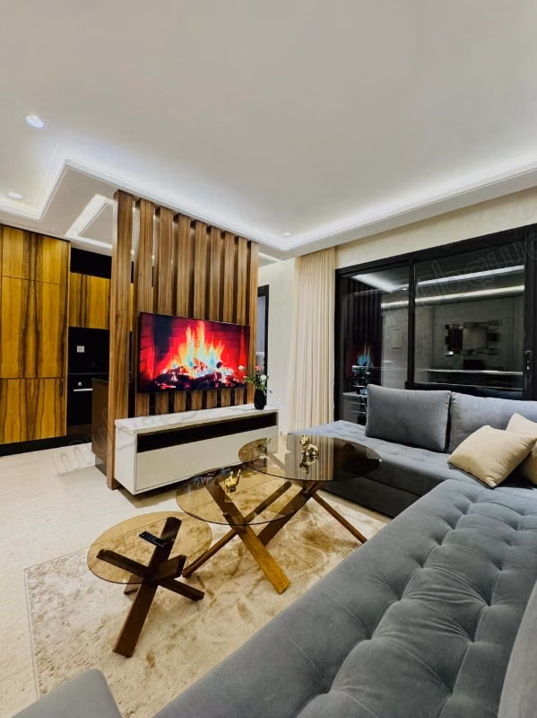 Gauthier Joli Modern Furnished Studio