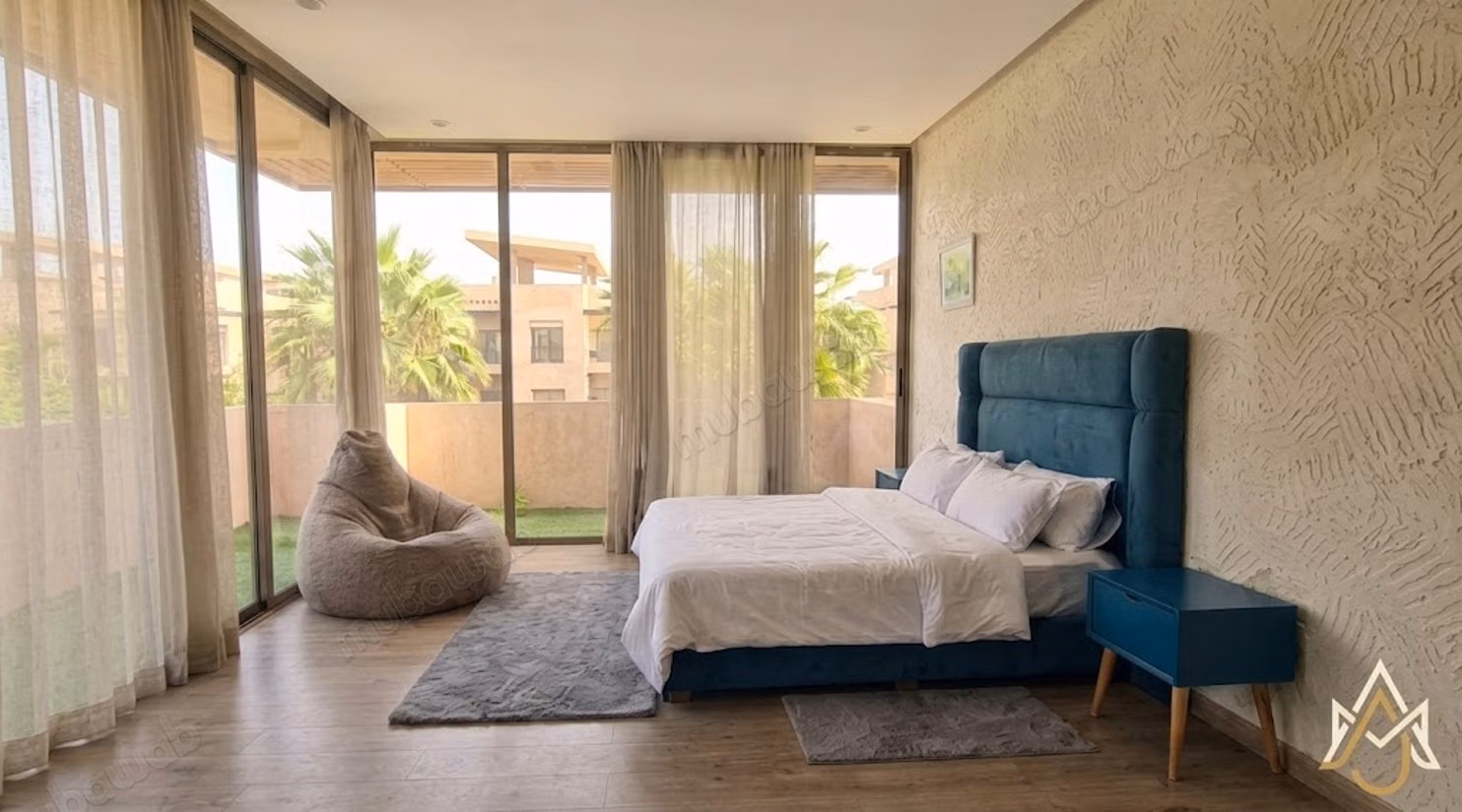 Triplex de haut standing avec vue sur mer à louer