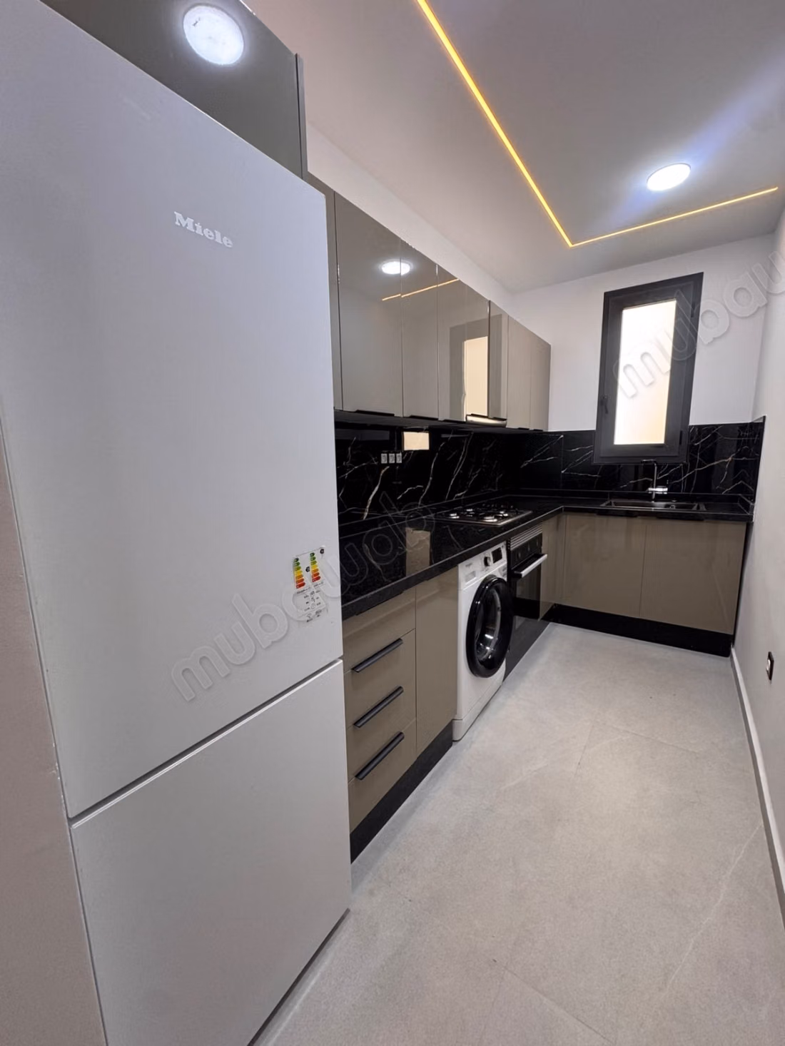 Appartment à louer meublé en plein de corniche