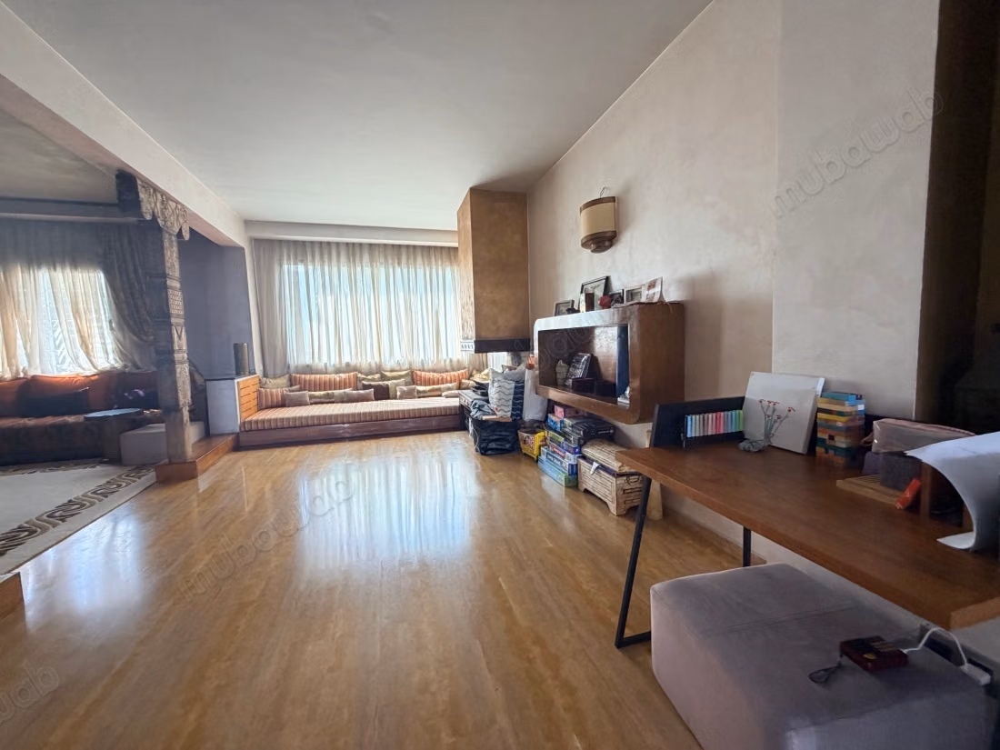 Triplex for sale in a private residence