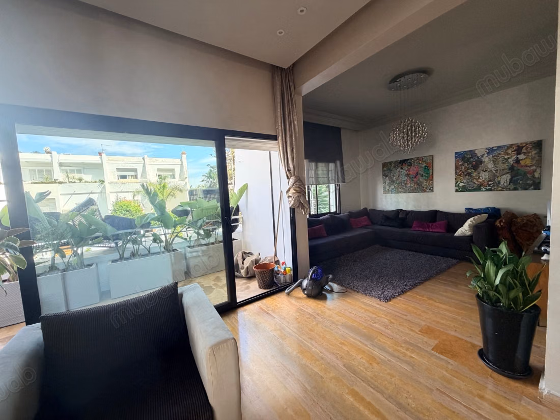 Triplex for sale in a private residence