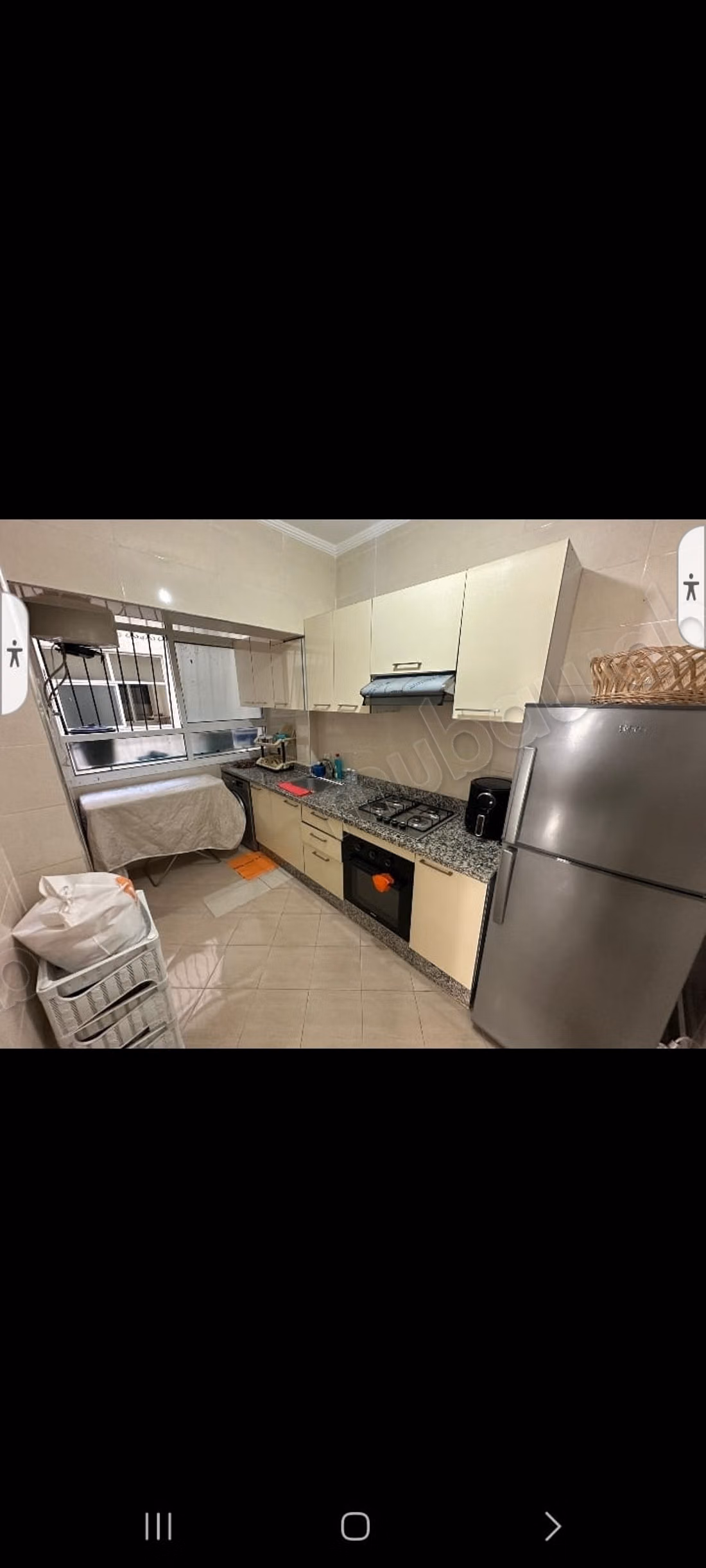 Louer un bel appartement de 2 pièces à Qawasim. Meublé