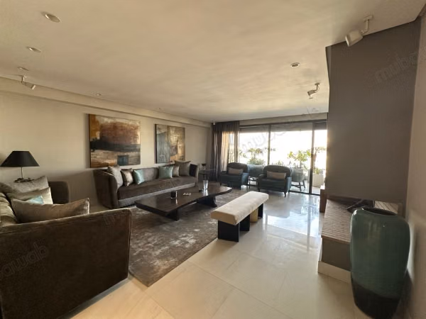 Penthouse d'exception meublé à louer 
racine
